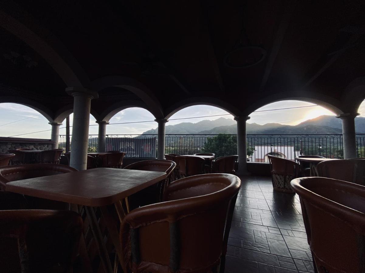 Hotel Real De Los Alamos Luaran gambar