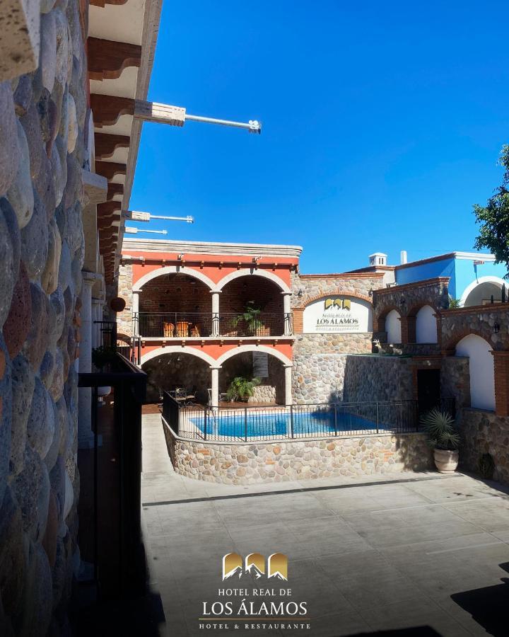 Hotel Real De Los Alamos Luaran gambar