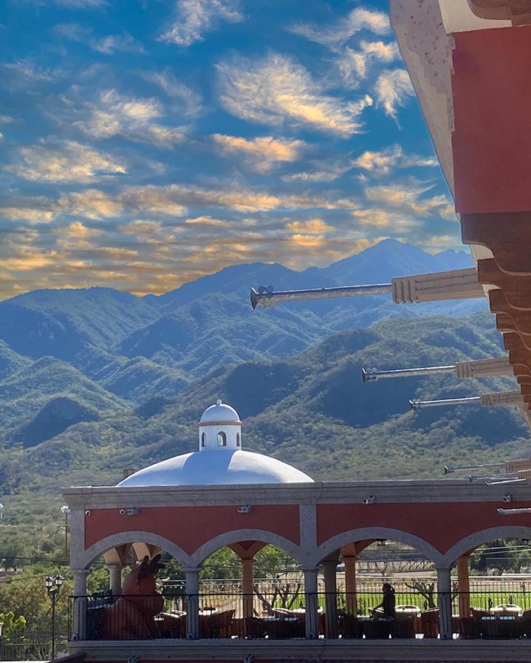 Hotel Real De Los Alamos Luaran gambar